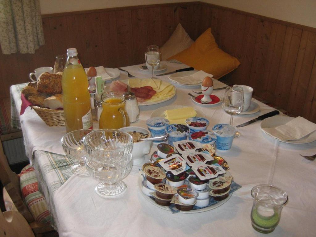 Gasthaus Oberkirn Schenna Ngoại thất bức ảnh