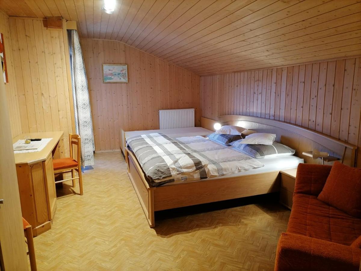 Gasthaus Oberkirn Schenna Ngoại thất bức ảnh
