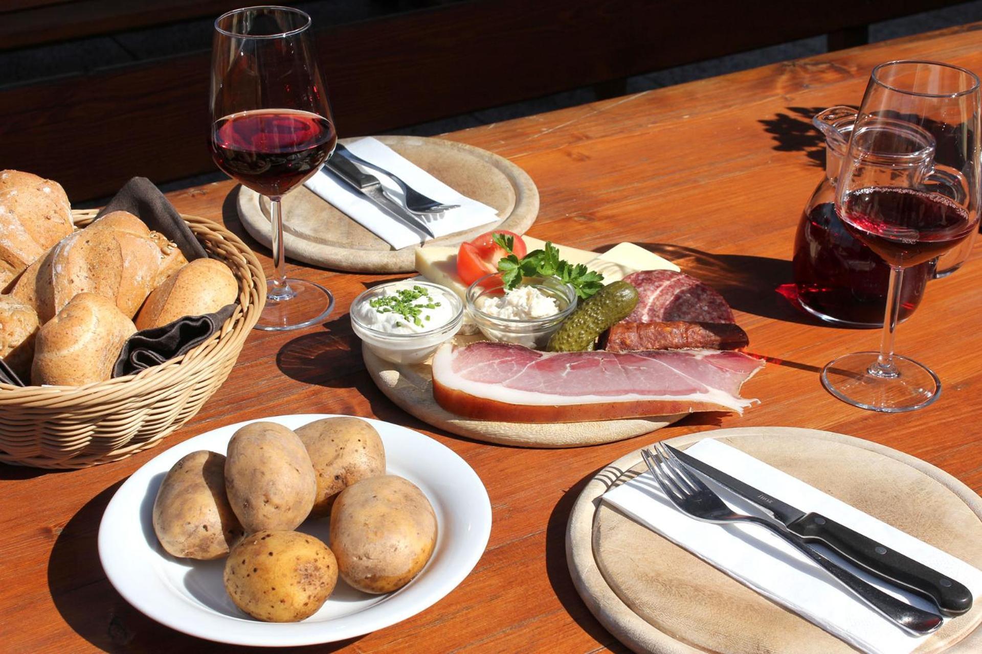 Gasthaus Oberkirn Schenna Ngoại thất bức ảnh