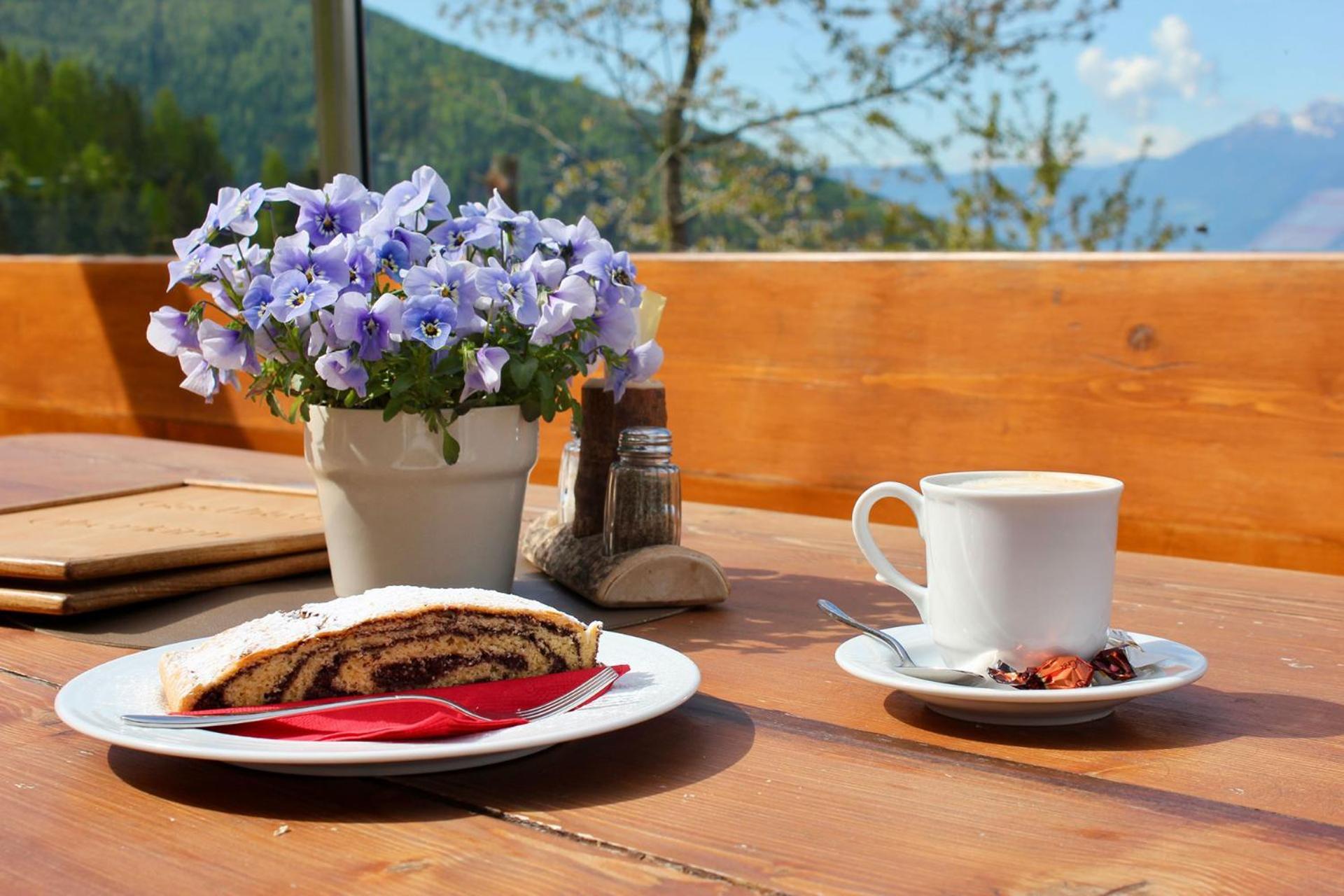Gasthaus Oberkirn Schenna Ngoại thất bức ảnh