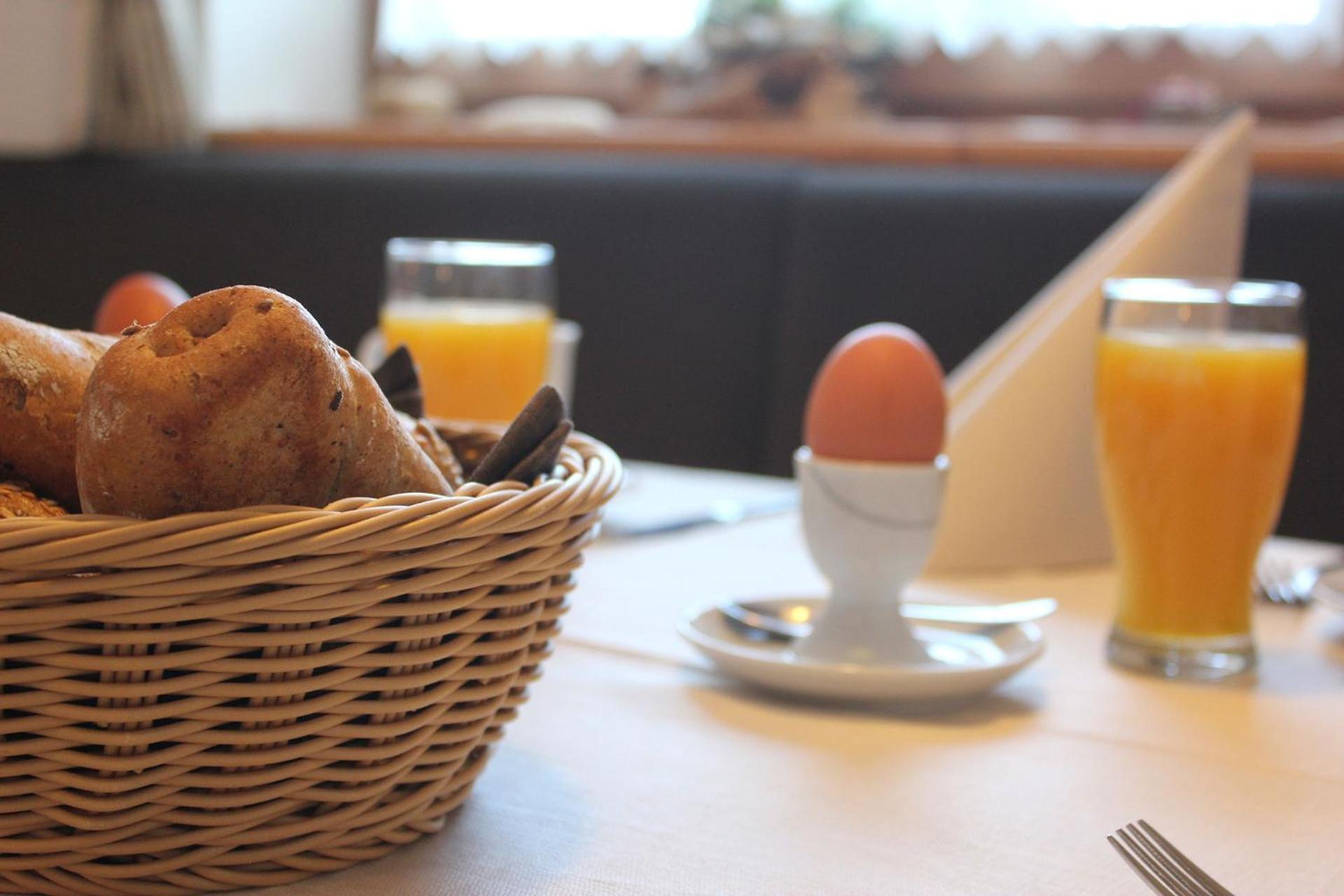 Gasthaus Oberkirn Schenna Ngoại thất bức ảnh
