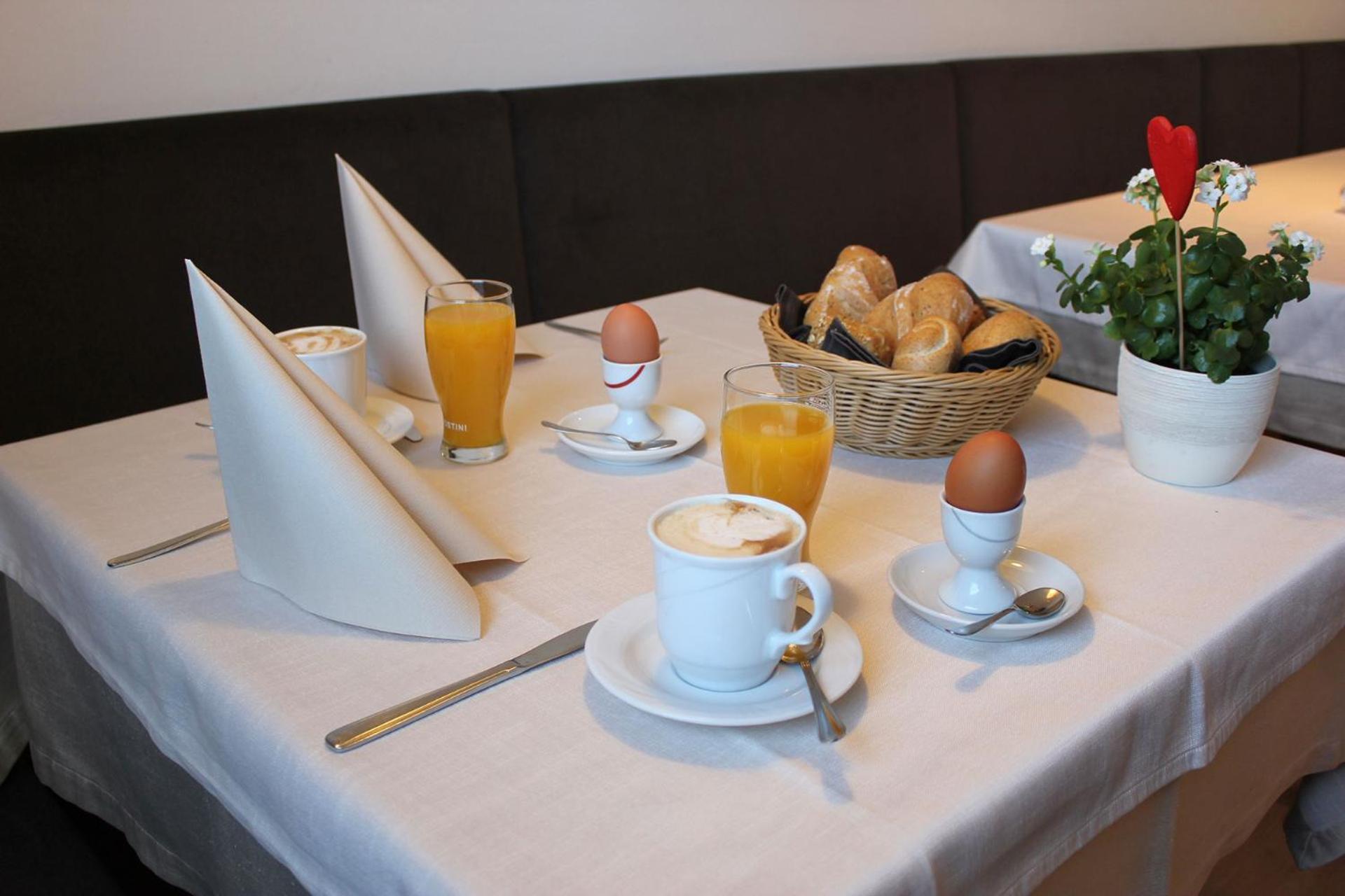 Gasthaus Oberkirn Schenna Ngoại thất bức ảnh